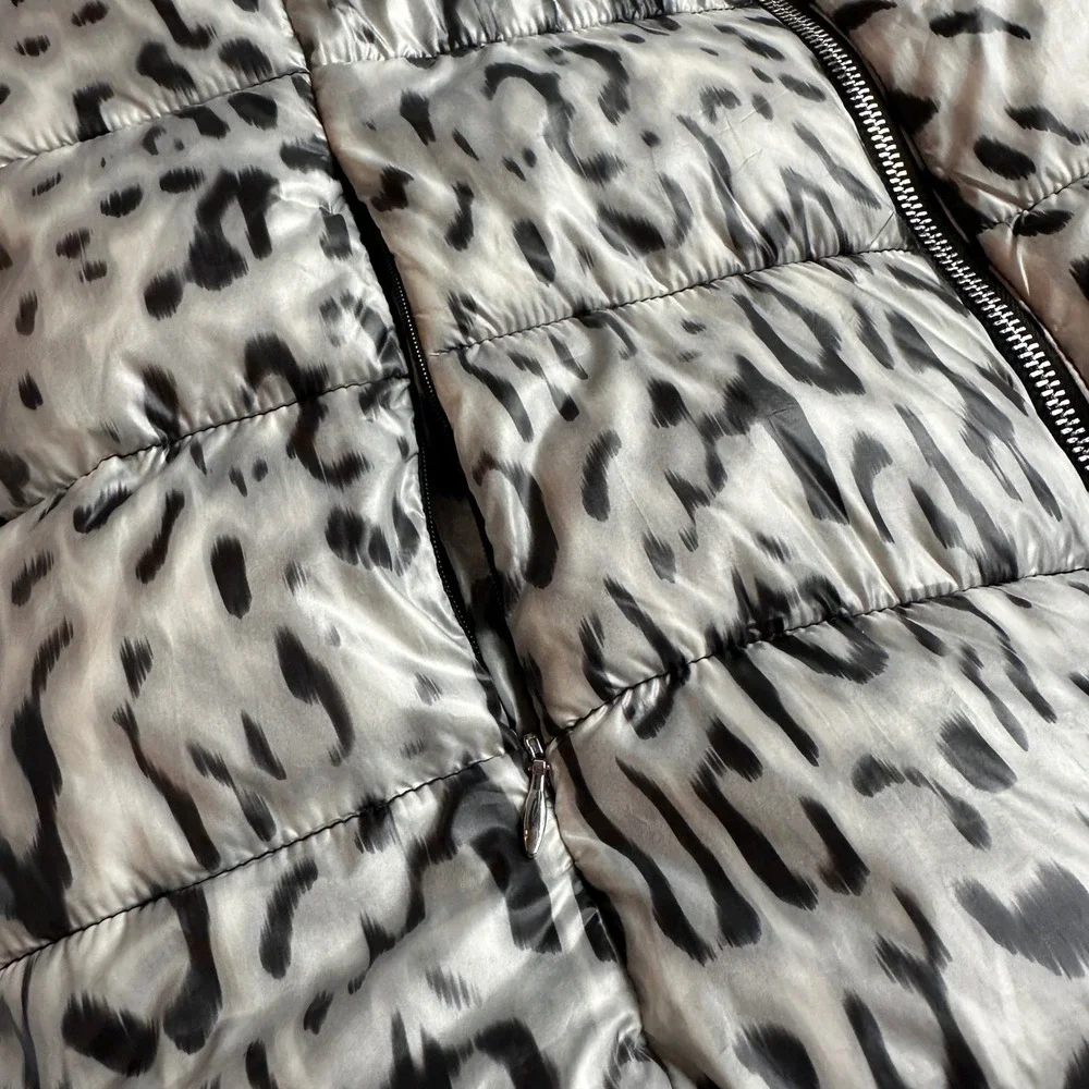 Calvin‎ Klein Leopard Print Puffer Vest Sleeveless Zip Front Womens Large